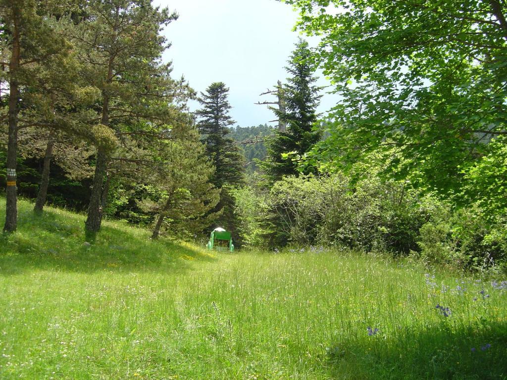 Bed and Breakfast Aux Quatre Saisons Axat Exterior foto