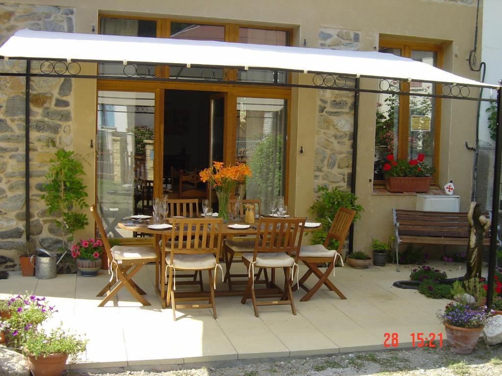 Bed and Breakfast Aux Quatre Saisons Axat Exterior foto