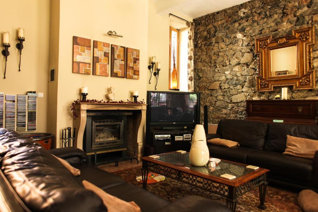 Bed and Breakfast Aux Quatre Saisons Axat Exterior foto